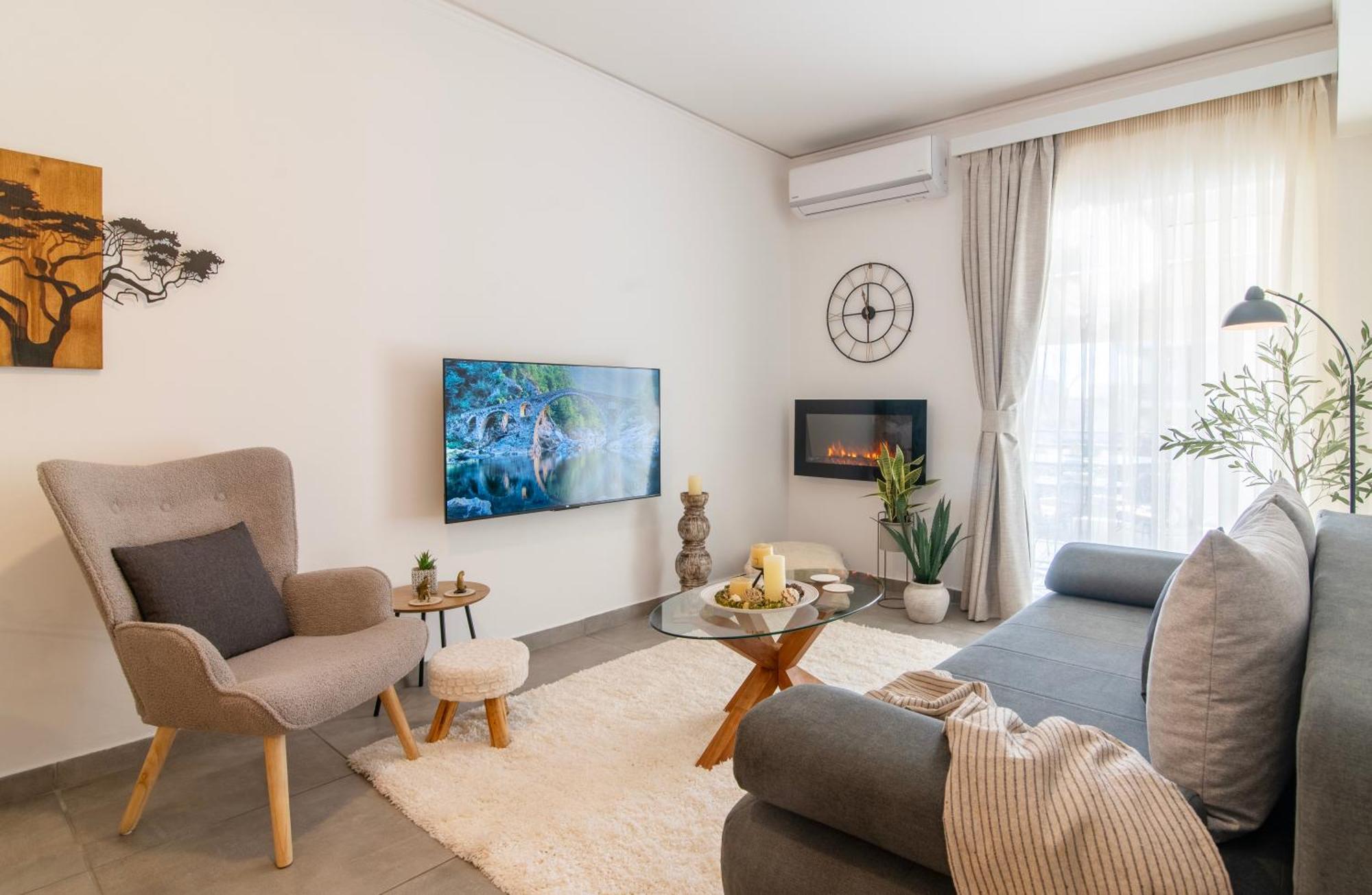 Michael'S Seaside Homely Apartment In Varkiza Eksteriør bilde